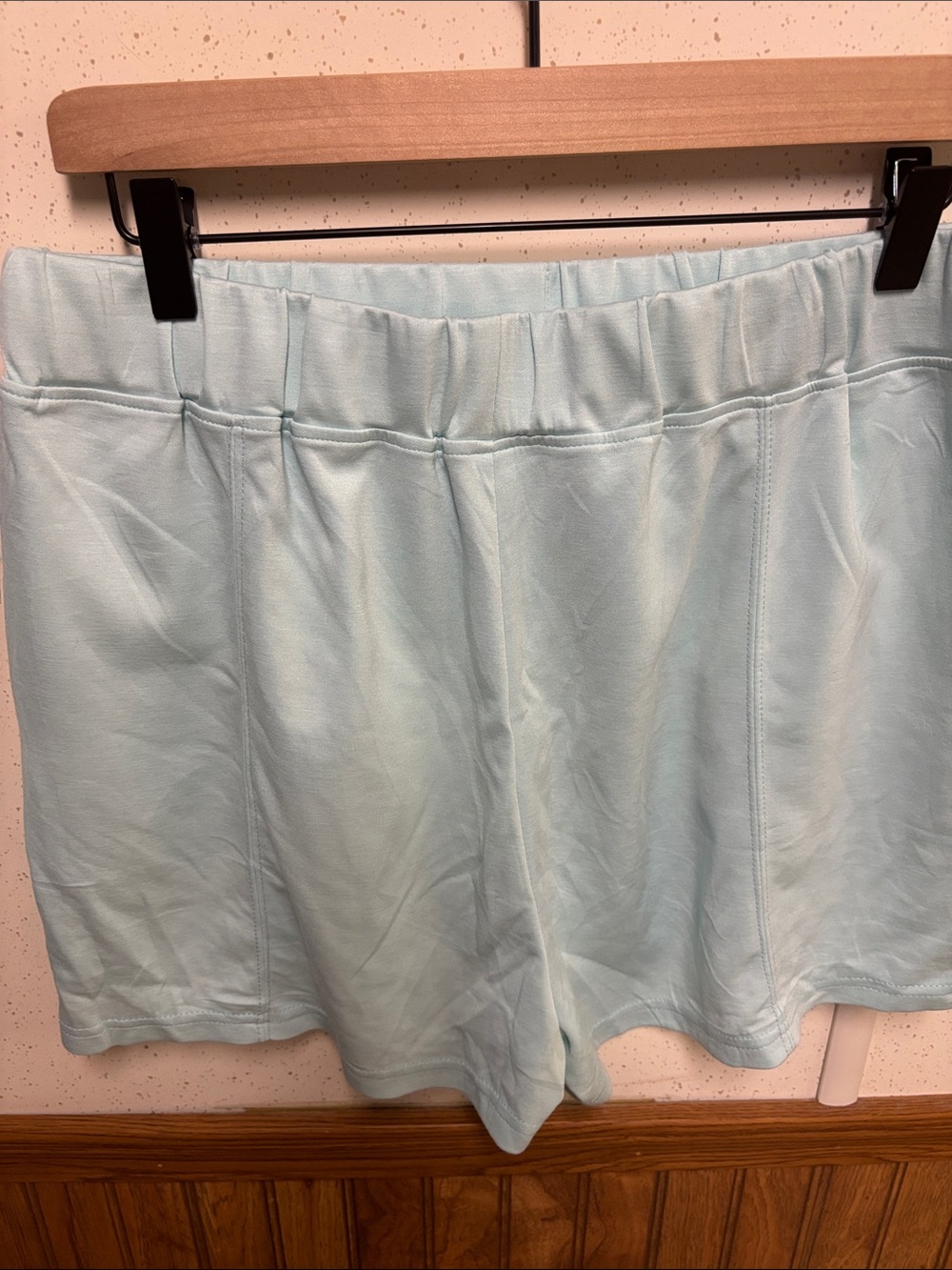 Women’s Light Blue Lounge Set - Tee & Shorts (size Large) - Picture 8 of 9